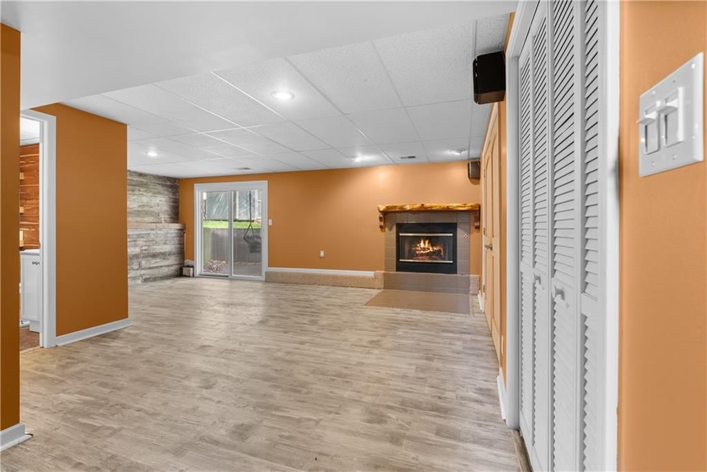 100 NE Brookwood Drive — photo 19