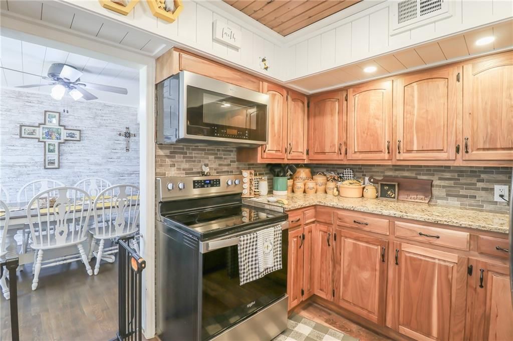 1605 S Market Street — photo 14