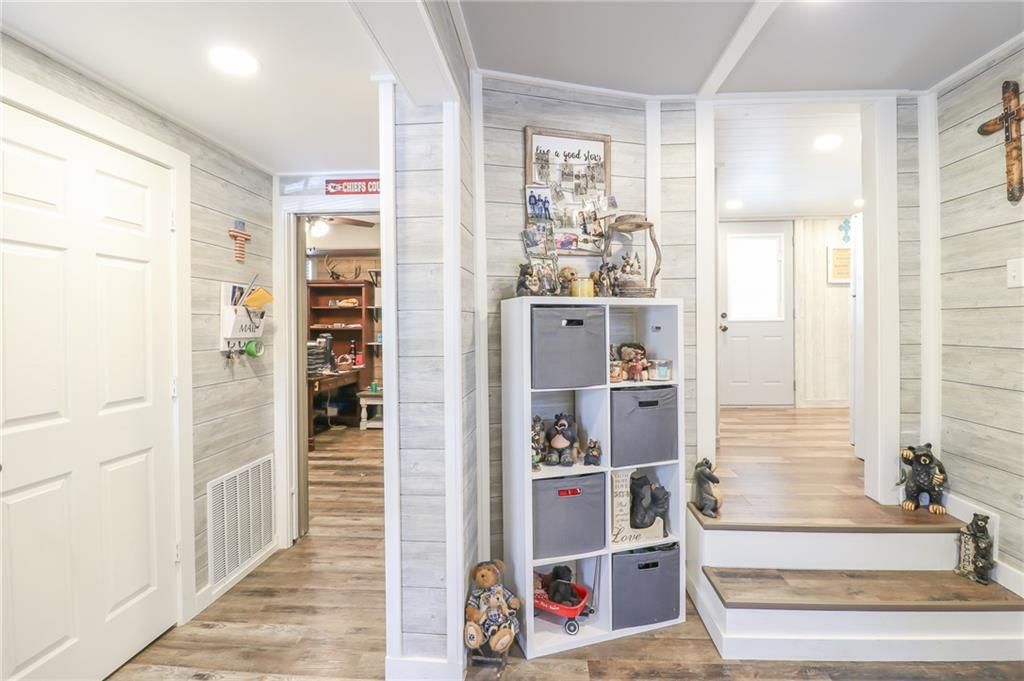 1605 S Market Street — photo 17