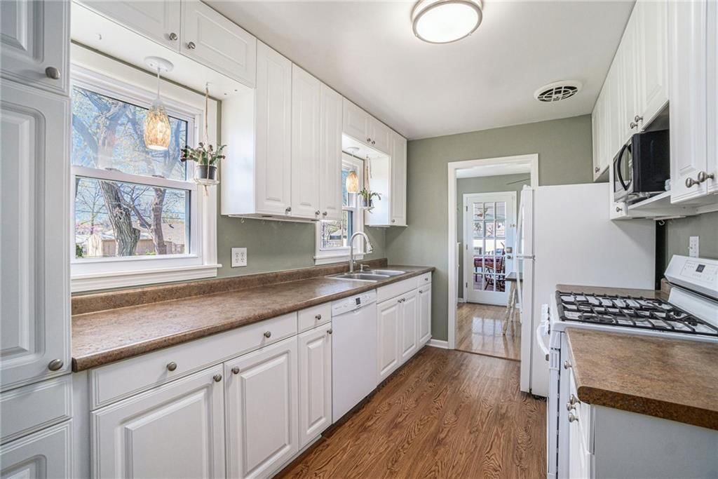 13508 Parker Avenue — photo 9
