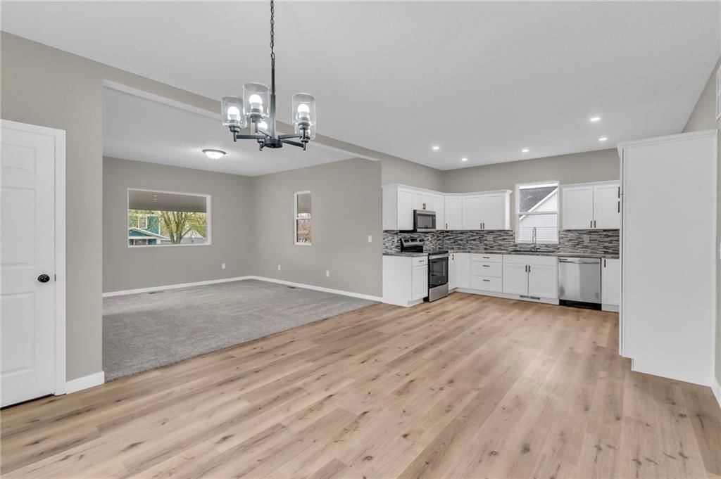 613 N Mead Street — photo 10