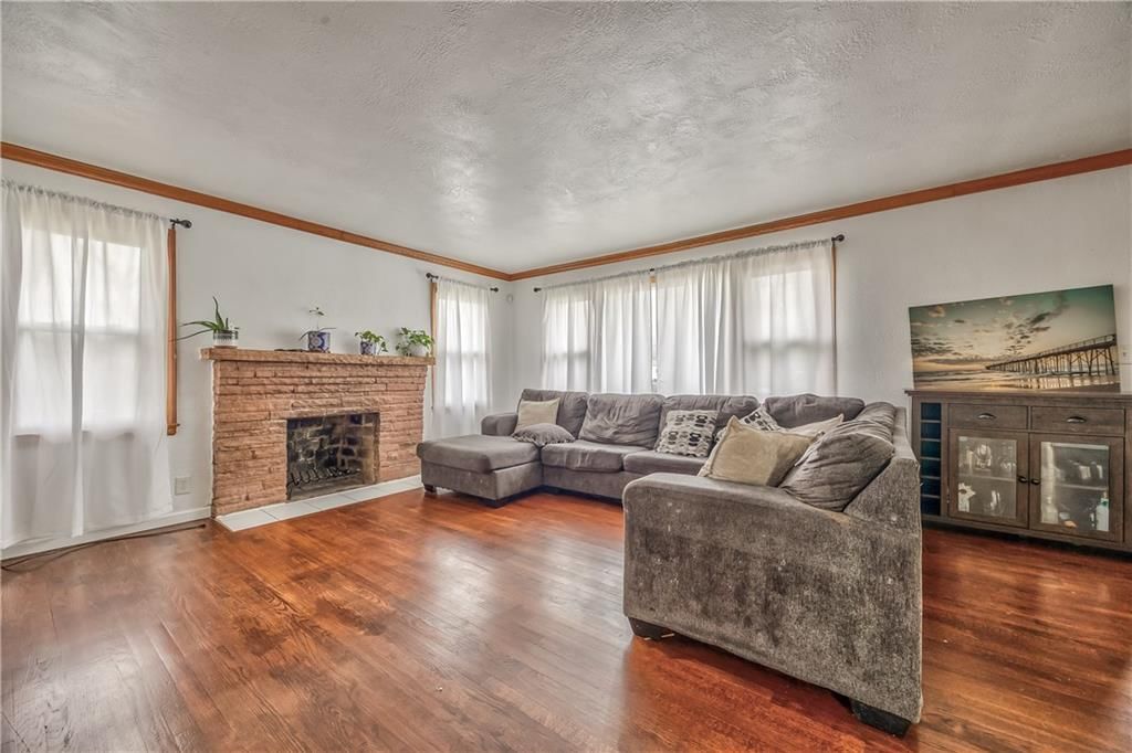 8507 E 87th Street — photo 17