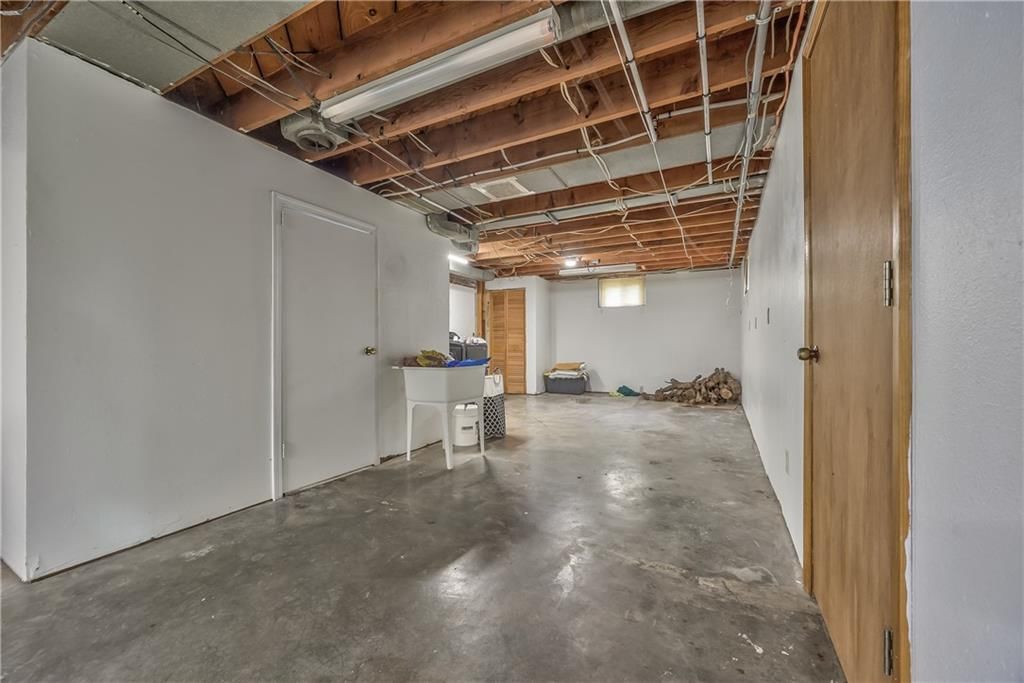 8507 E 87th Street — photo 27