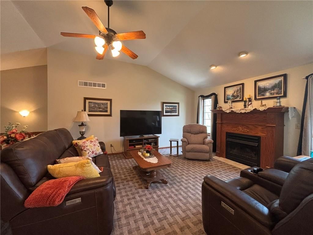 1007 S Cedar Street — photo 7