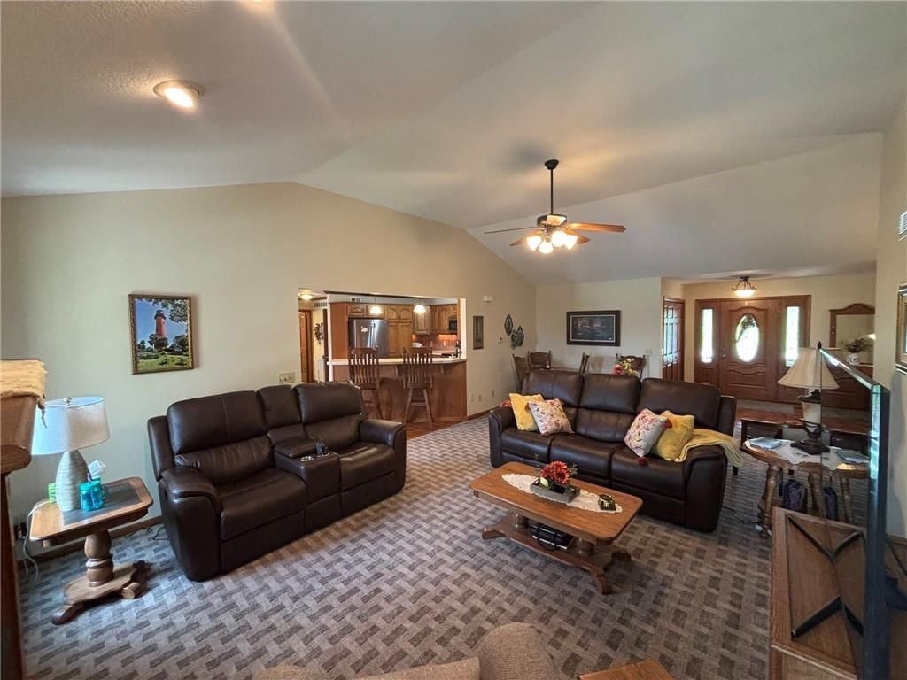1007 S Cedar Street — photo 8