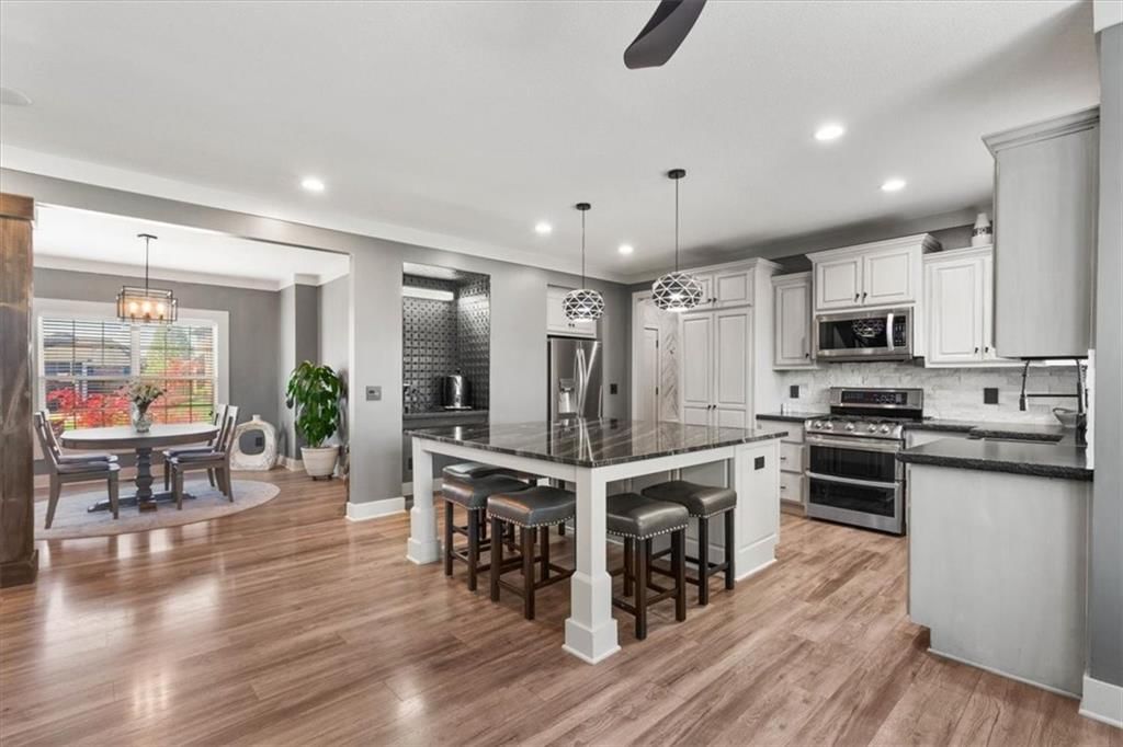 1532 SW 41st Street — photo 8
