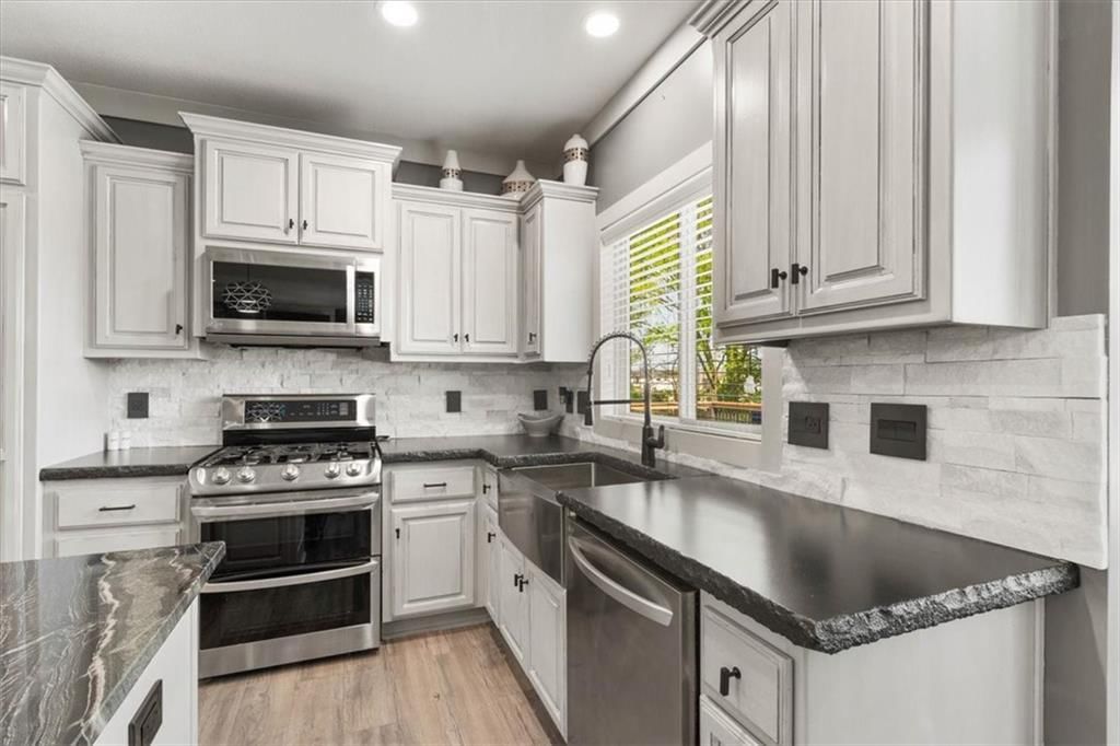 1532 SW 41st Street — photo 9