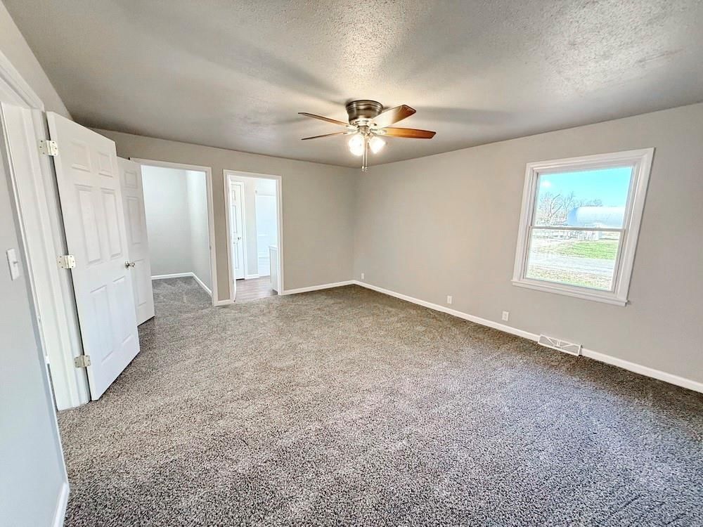 701 S Elm Street — photo 11