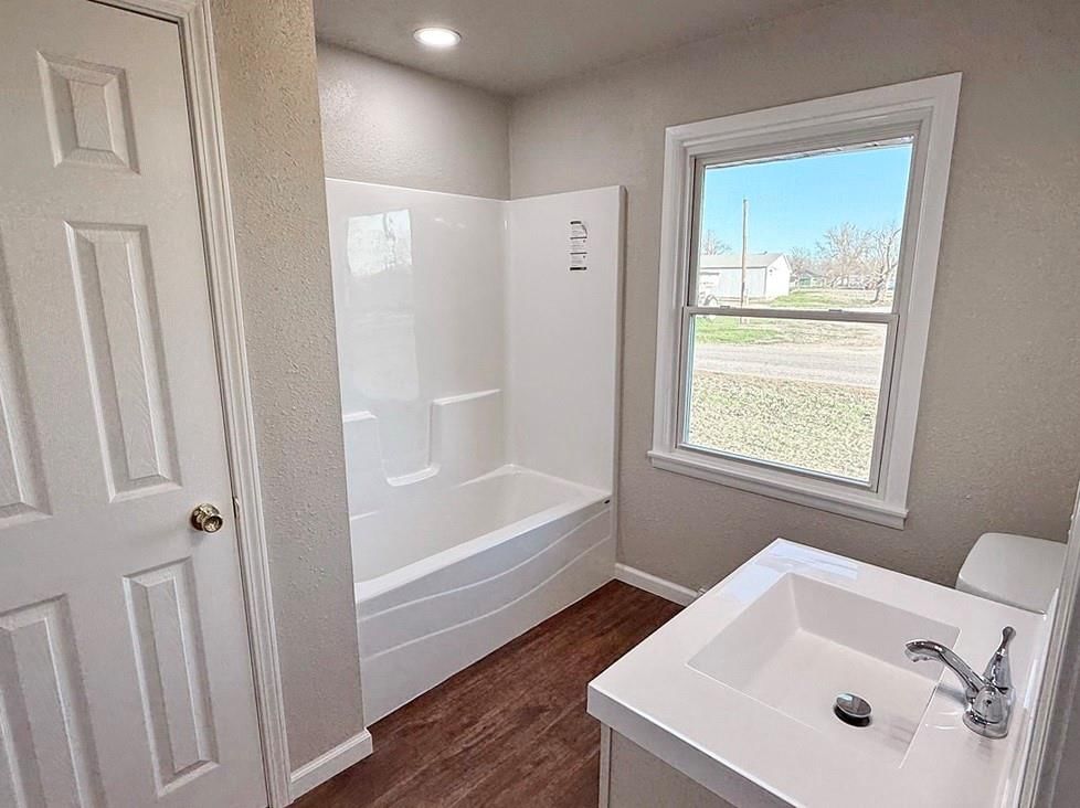 701 S Elm Street — photo 13