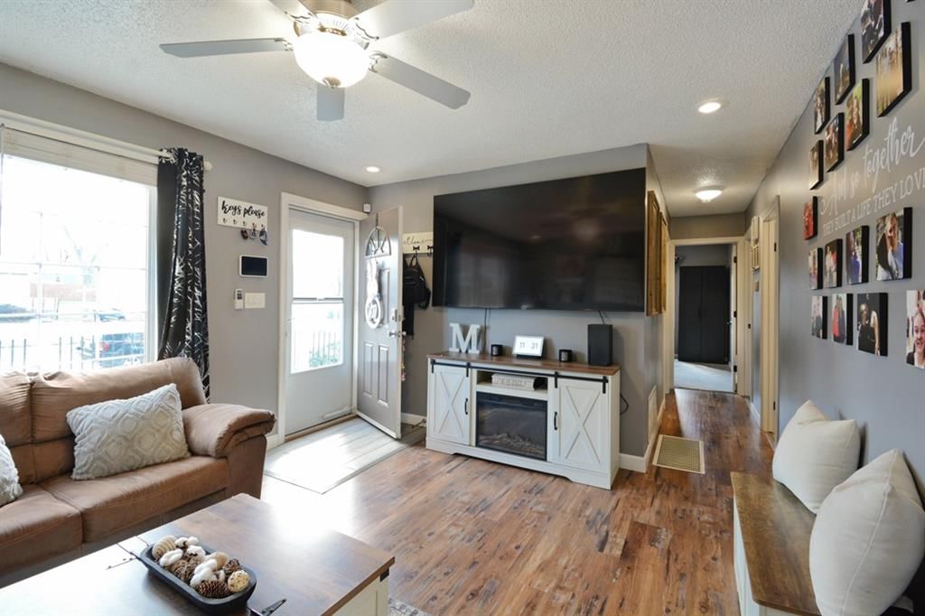 1302 N CEDAR CREST Drive — photo 13