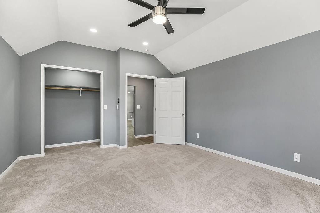 2821 Woodend Avenue — photo 10