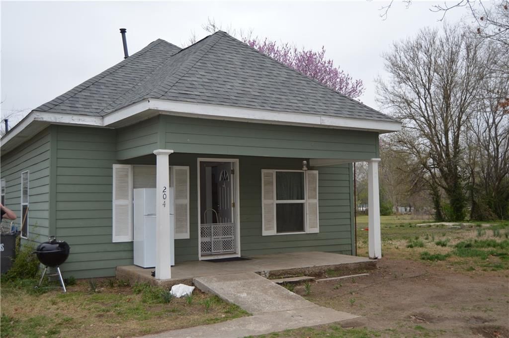 204 E Main Street — photo 2
