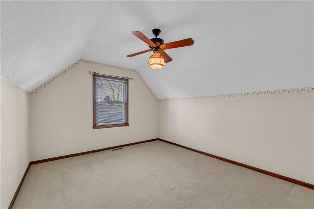 7605 W 114th Terrace — photo 23