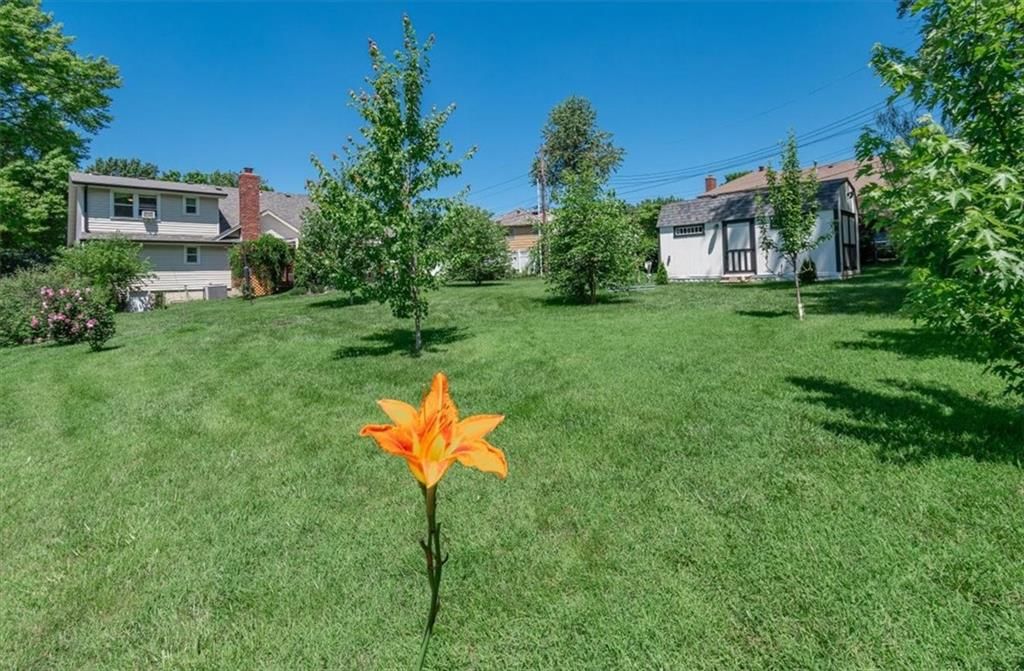 4907 Ridgeway Avenue — photo 27