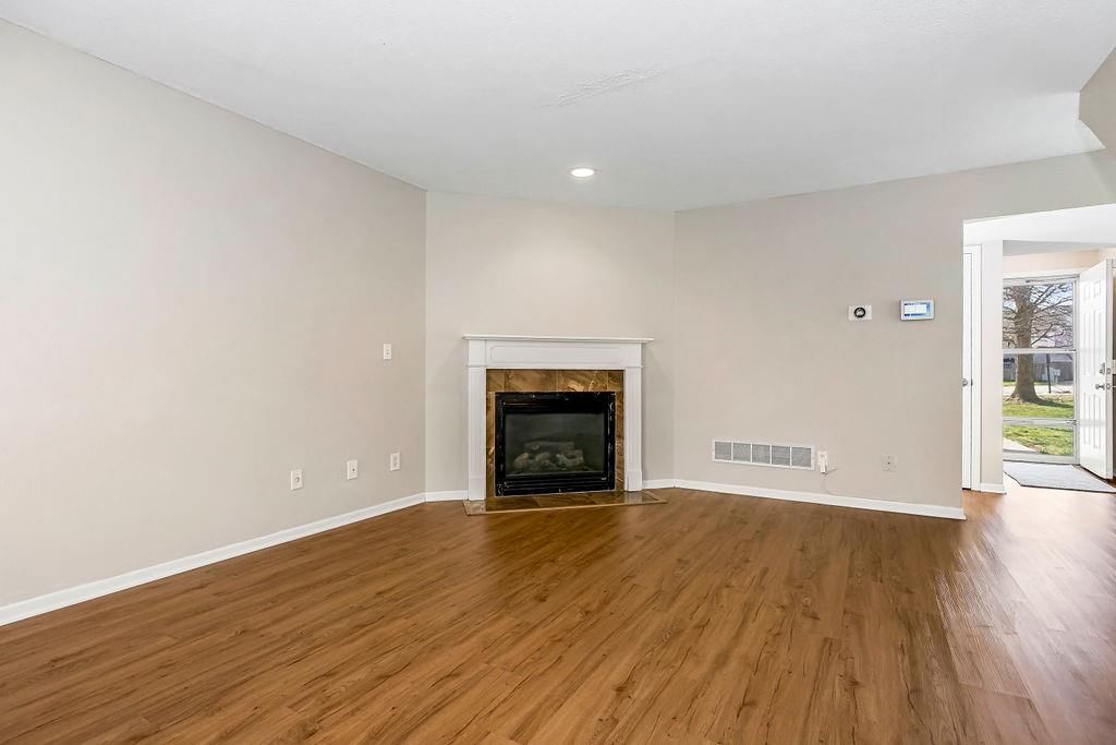 712 SE London Way — photo 5