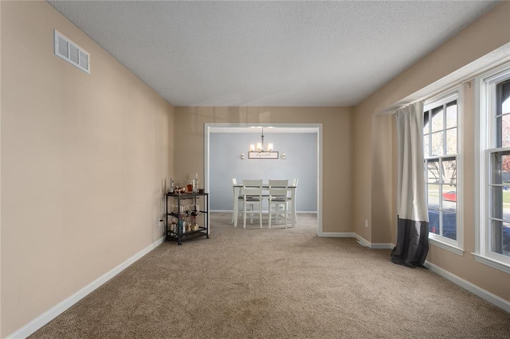 7220 N Park Avenue — photo 8