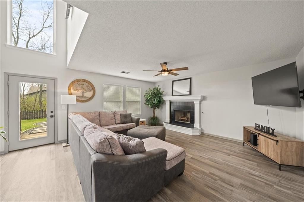 209 E Foxwood Drive — photo 12