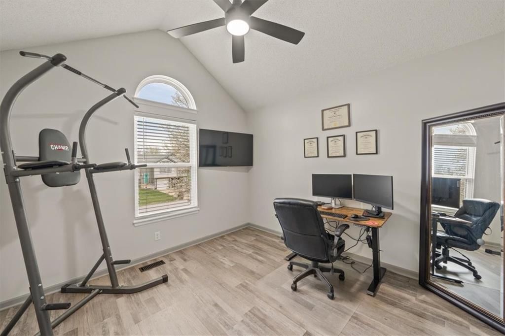 209 E Foxwood Drive — photo 19