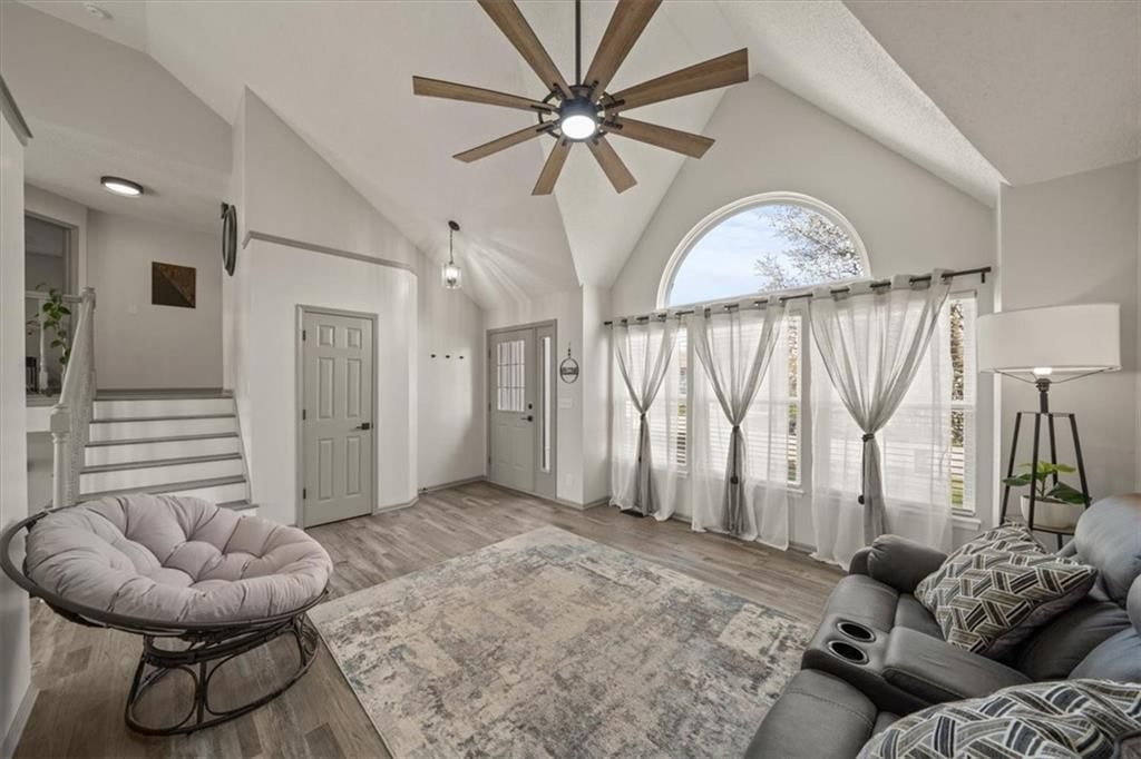 209 E Foxwood Drive — photo 4