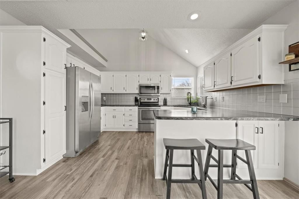 209 E Foxwood Drive — photo 7