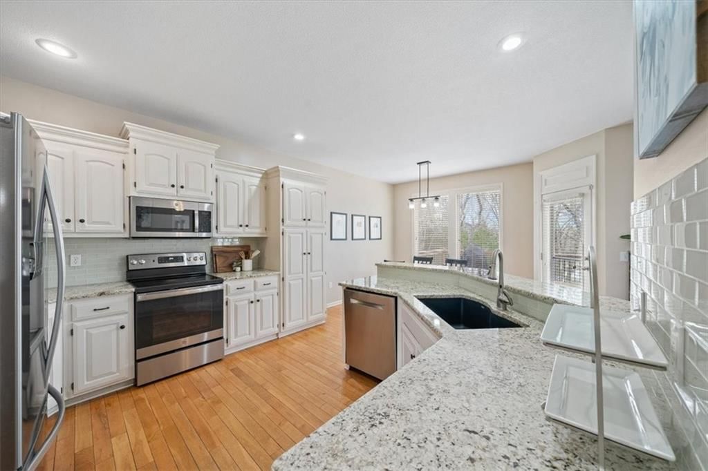 19585 W 110th Street — photo 11