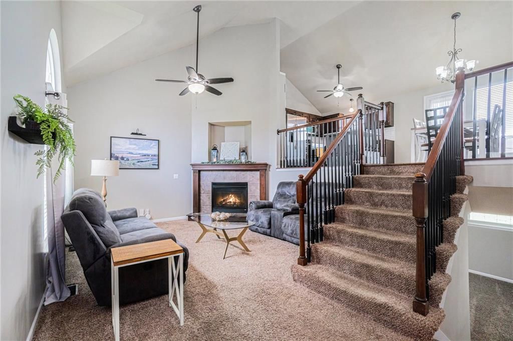 1115 WILTSHIRE Boulevard — photo 4