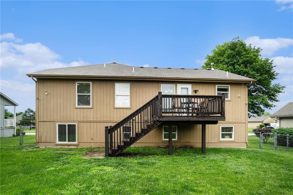 1115 WILTSHIRE Boulevard — photo 31