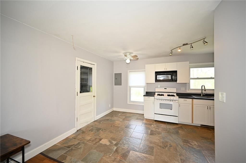 5142 N Corrington Avenue — photo 13
