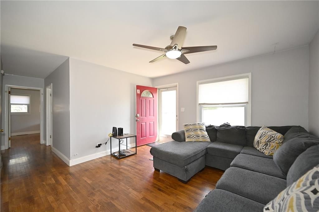 5142 N Corrington Avenue — photo 3