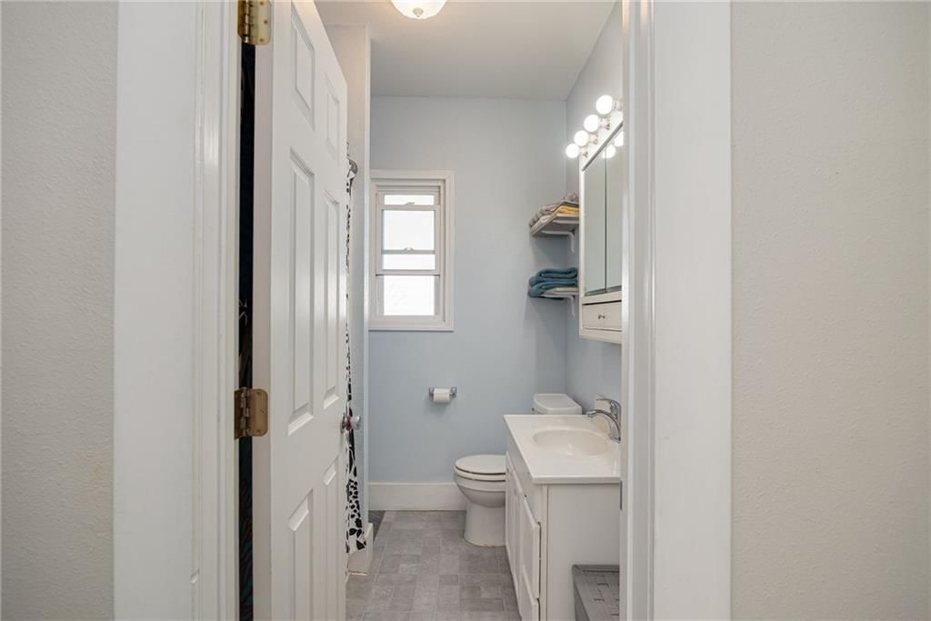 809 W William Street — photo 10