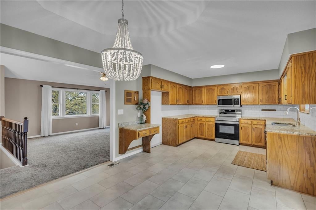 1606 W Pelham Path — photo 11