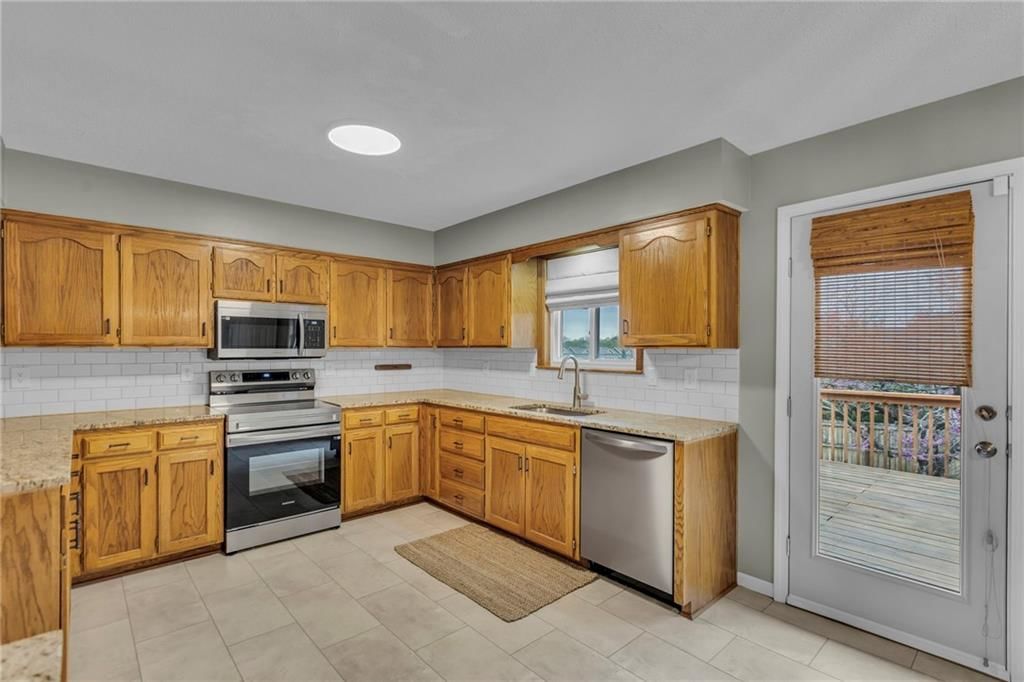 1606 W Pelham Path — photo 14