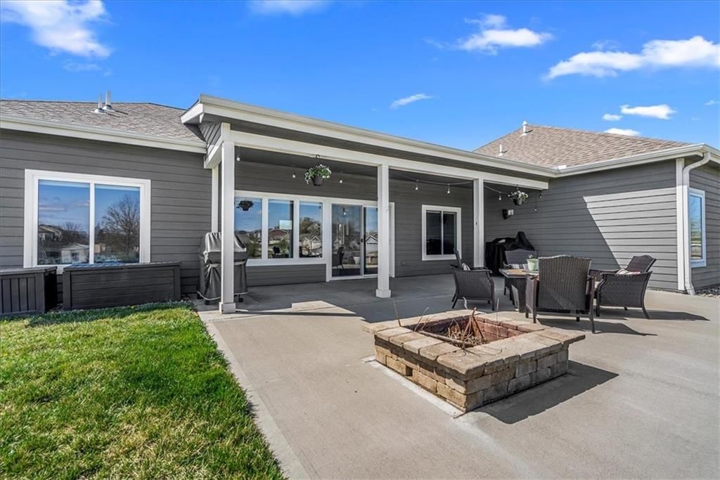 2622 S Fir Terrace — photo 34