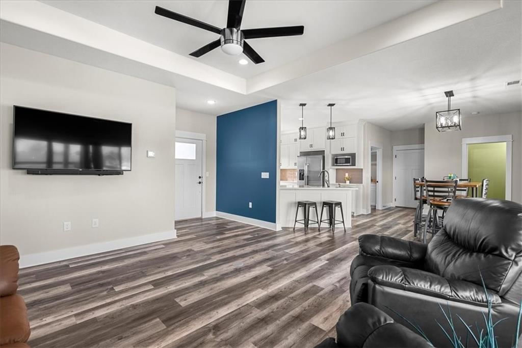 2622 S Fir Terrace — photo 9