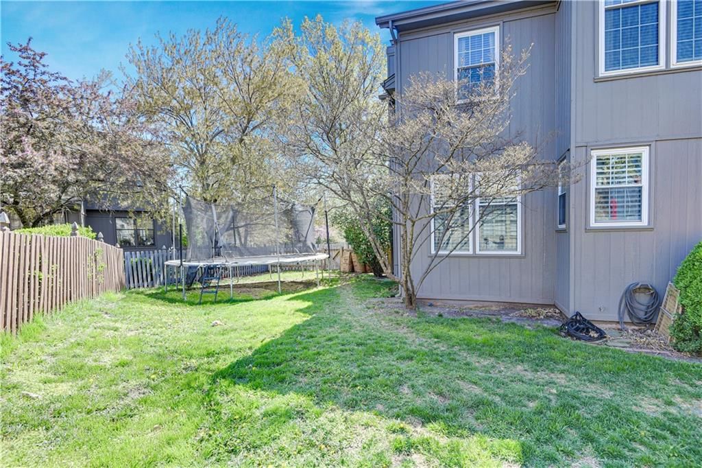 15242 Lowell Avenue — photo 31