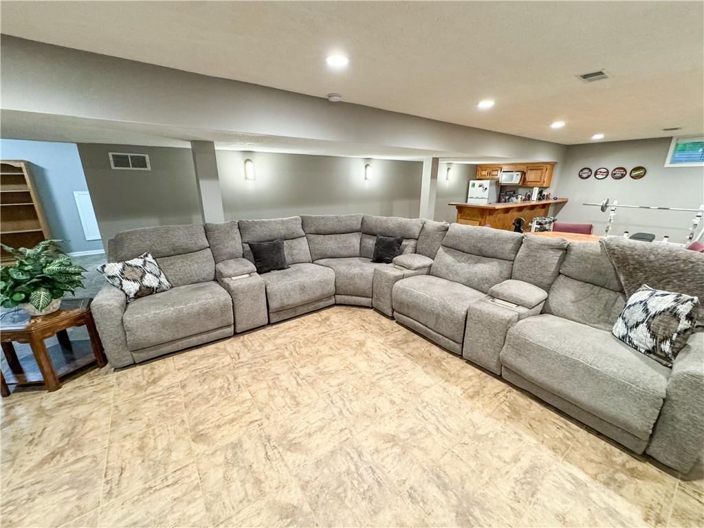 305 SE Sumpter Drive — photo 30