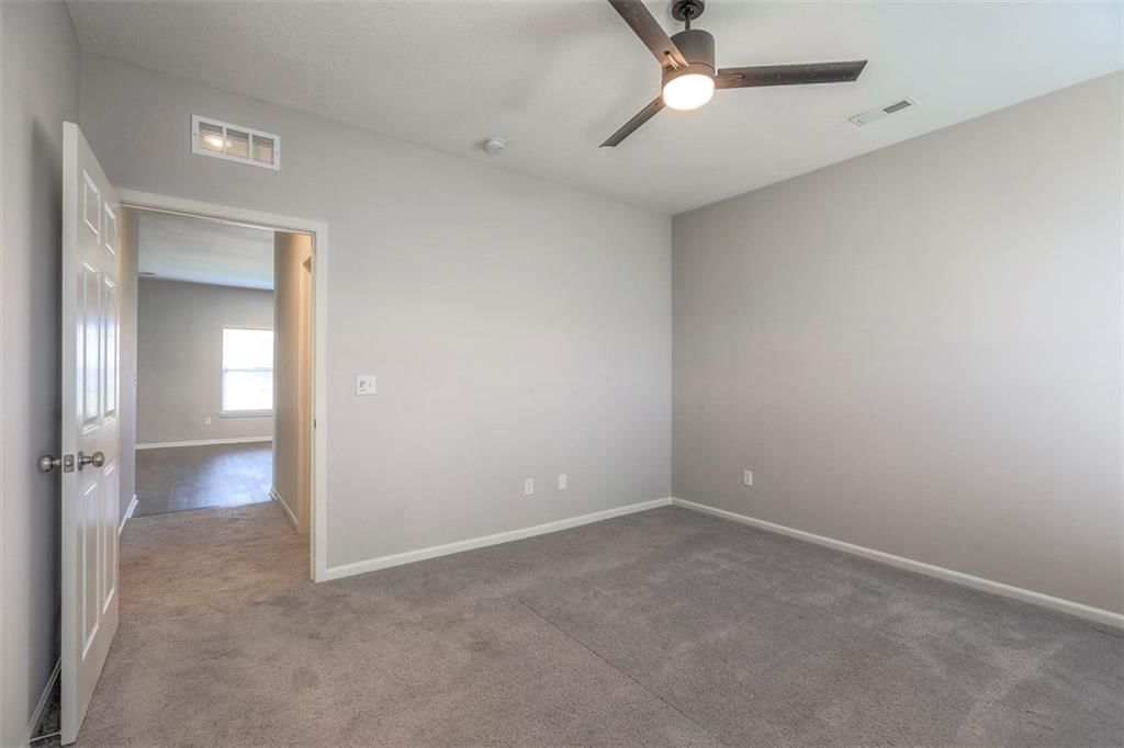 12334 N Pomona Avenue — photo 17