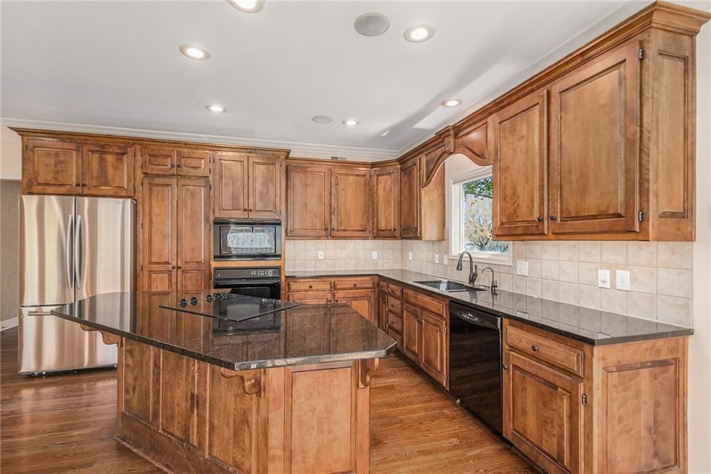 8000 Agron Drive — photo 11