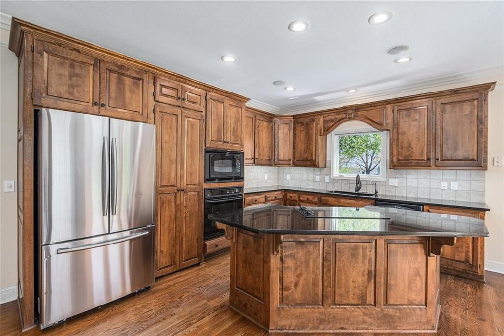 8000 Agron Drive — photo 12
