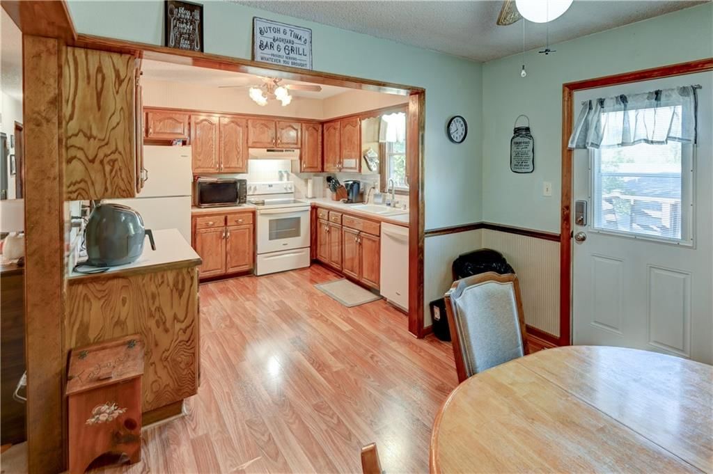1509 Lawndale Avenue — photo 23