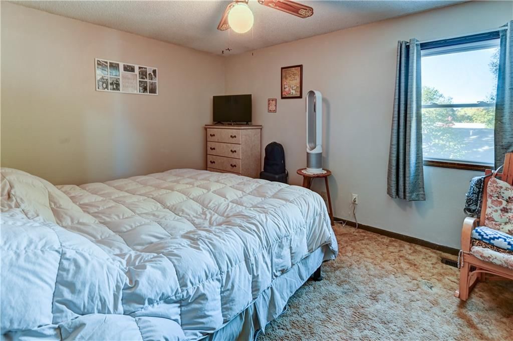 1509 Lawndale Avenue — photo 28