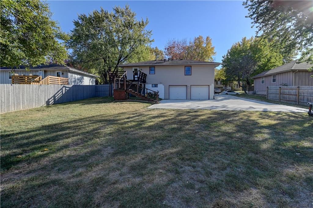1509 Lawndale Avenue — photo 7