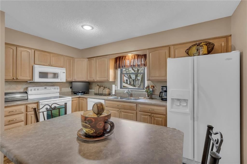 15205 S Locust Street — photo 11