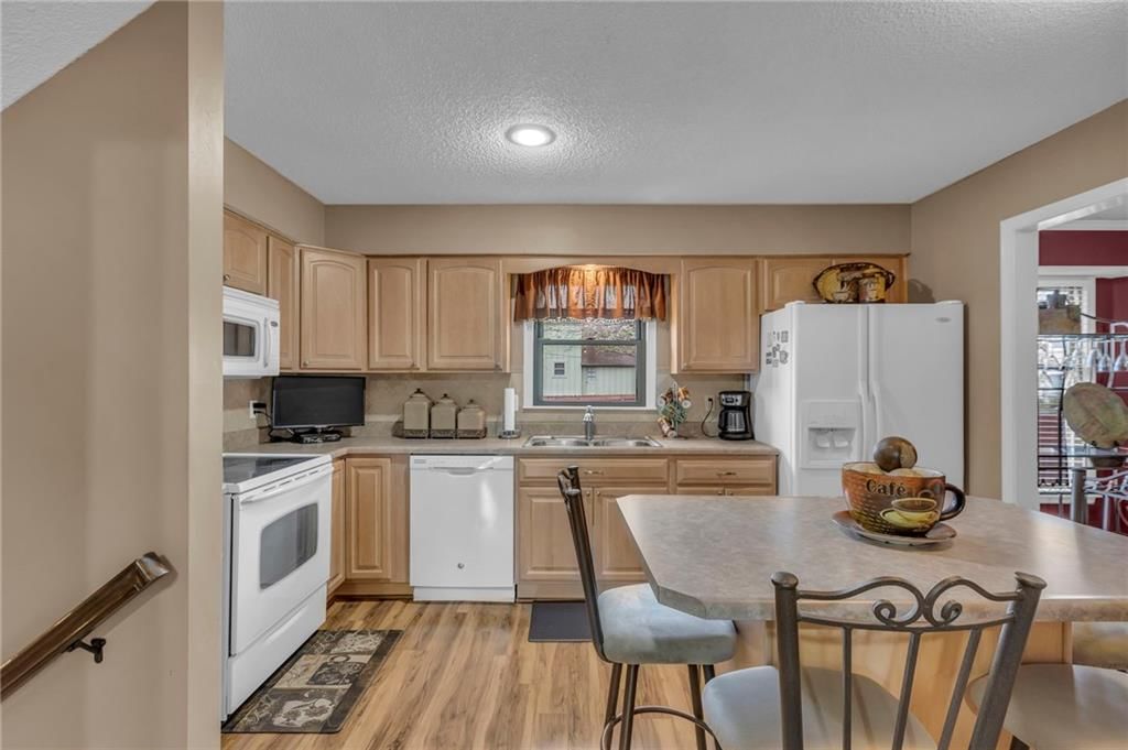 15205 S Locust Street — photo 14