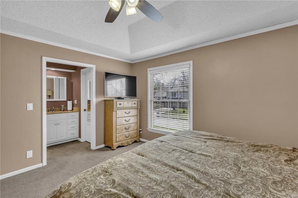 15205 S Locust Street — photo 18