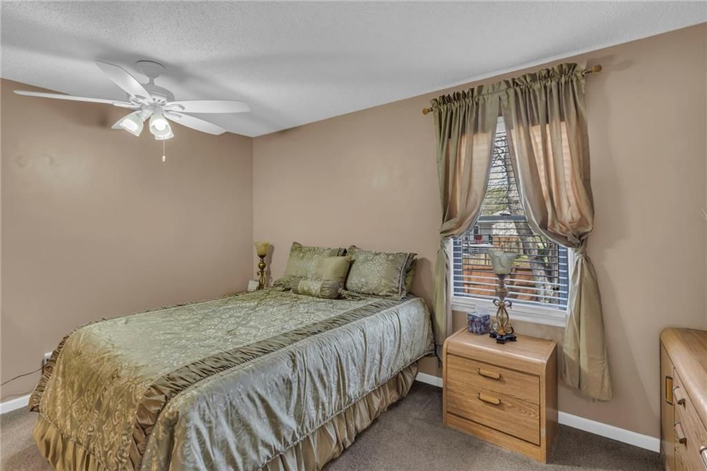 15205 S Locust Street — photo 20