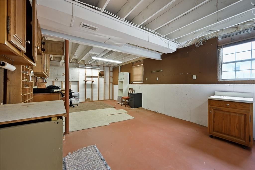 1323 NE Ridgeview Drive — photo 17