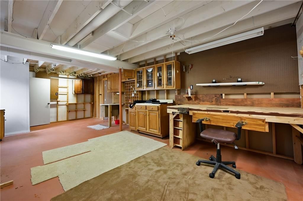 1323 NE Ridgeview Drive — photo 18