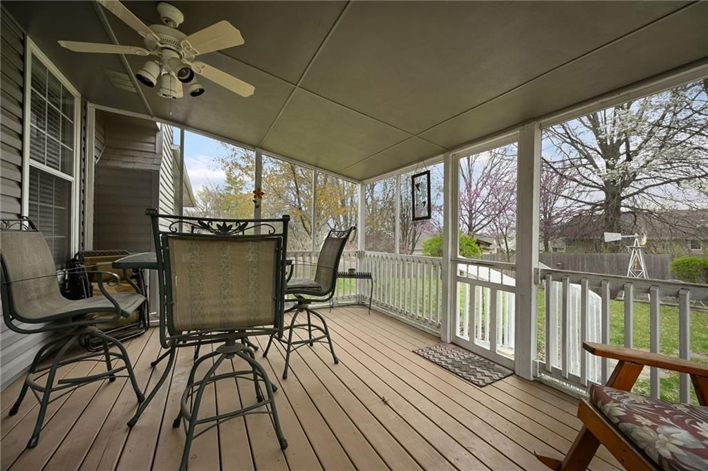1323 NE Ridgeview Drive — photo 19
