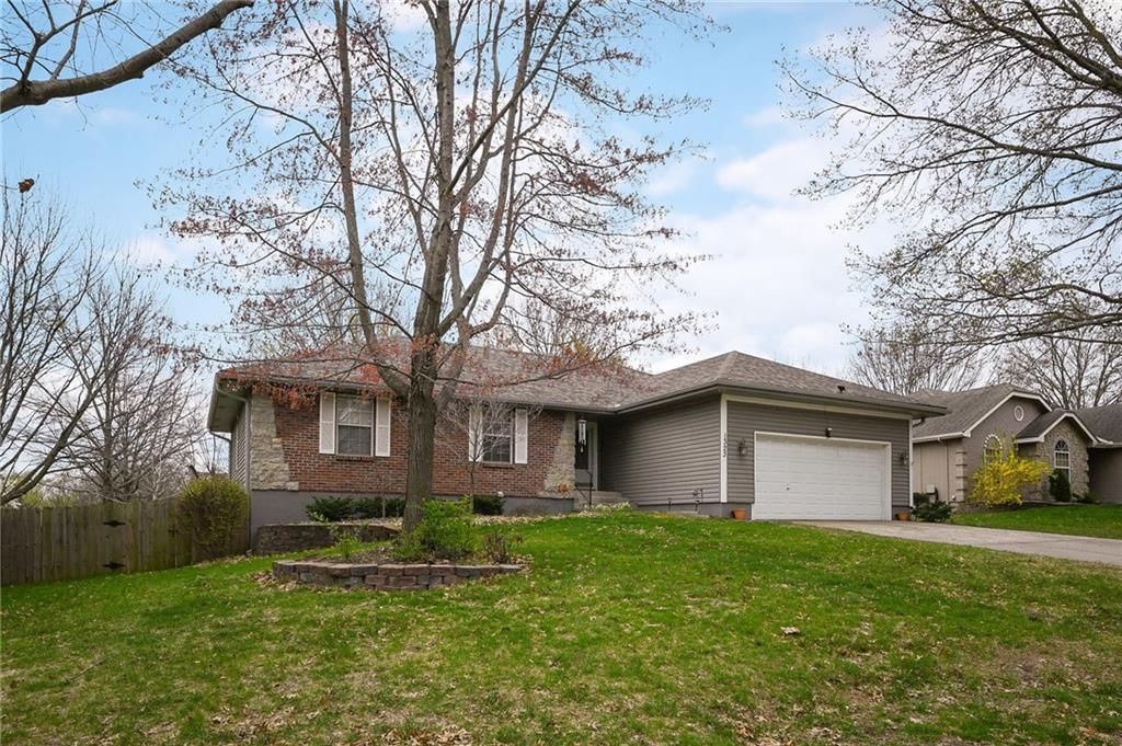 1323 NE Ridgeview Drive — photo 3